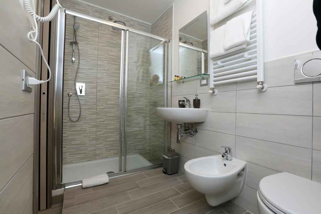 Hôtel Casa Martinez Roma Extérieur photo