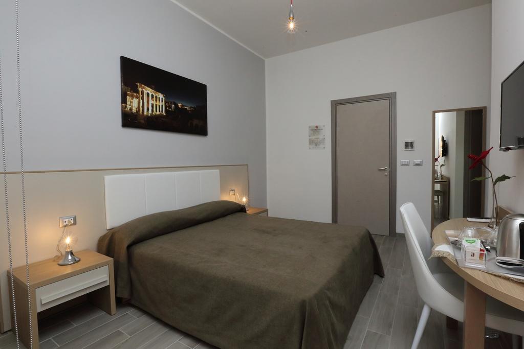 Hôtel Casa Martinez Roma Extérieur photo
