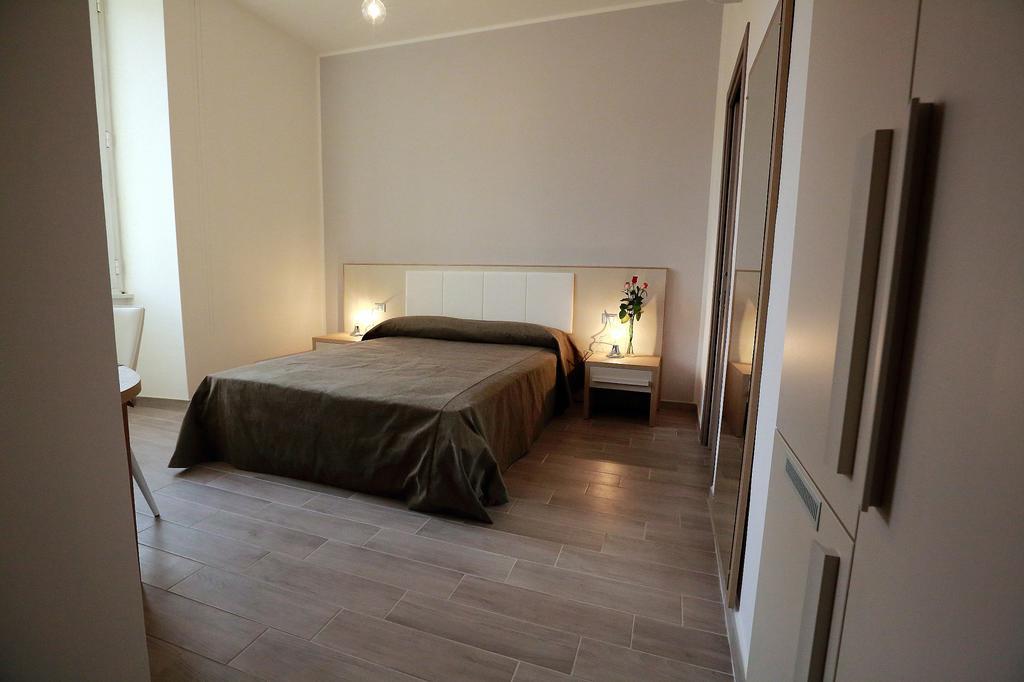 Hôtel Casa Martinez Roma Extérieur photo