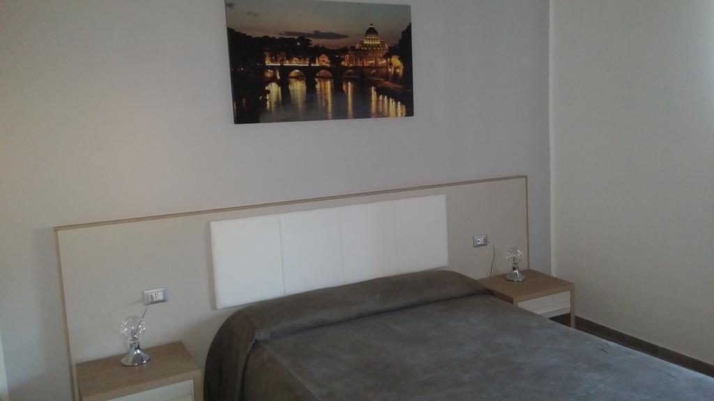 Hôtel Casa Martinez Roma Extérieur photo